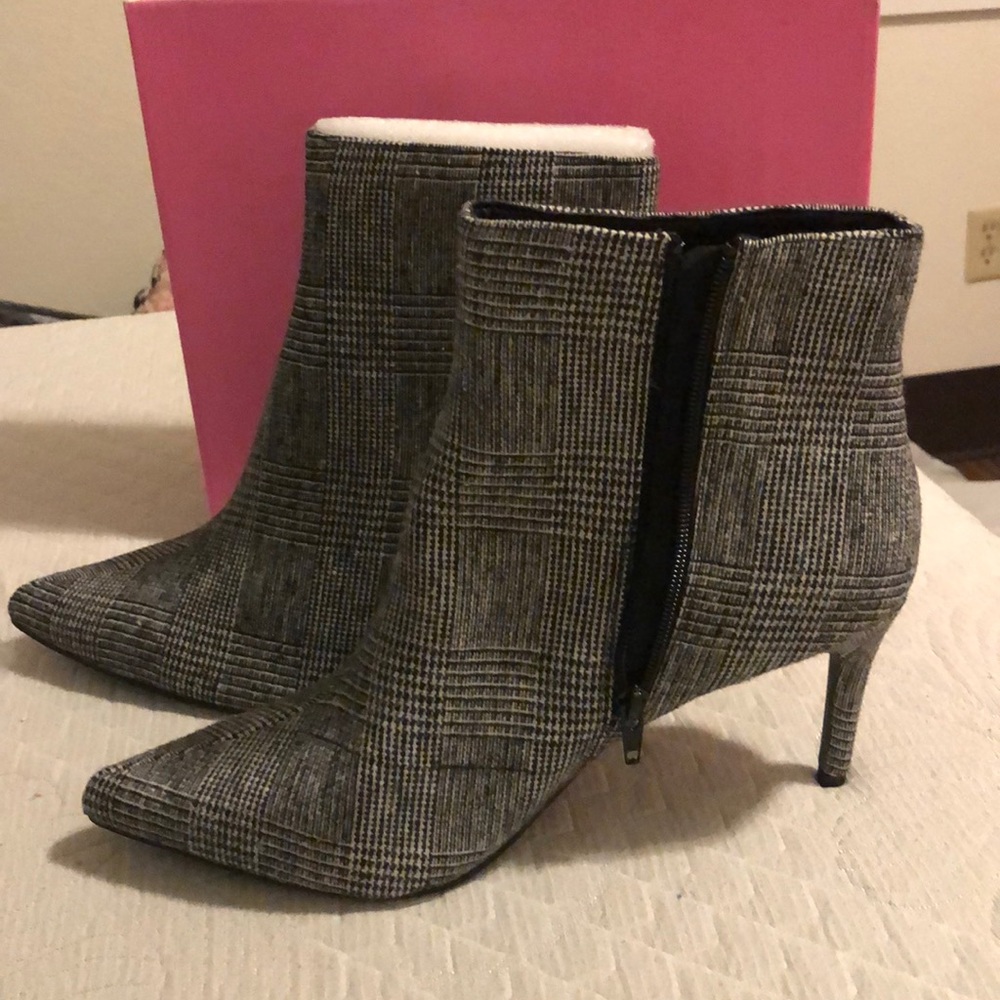 Ankle boots